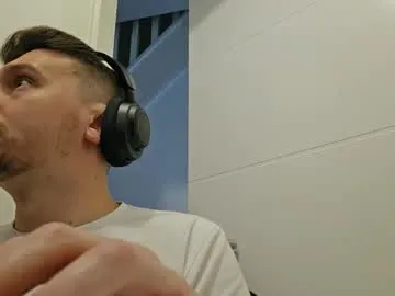 8inchdude93 — Freechat on Chaturbate