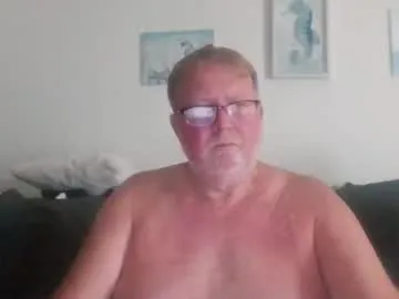 9gecko696969 — straight dad       tips welcomed