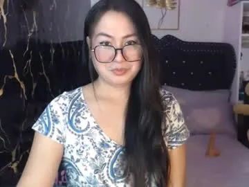 _arah — finding a lover ,,,,,, #nonude  #wifematerial  #mature  #daddy   #new    #chubby #pinay #hairy #shy  #smalltits    #asian #natural  [945 tokens left]