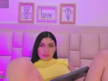 _brenda_becker — Current Goal: sexy show tits at 40 tokens -- You want to be your cock on my body? #squirt #bigboobs #18 #latina #fuckmachine [40 tokens to goal]