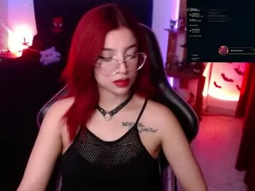 _lucyx__ — GOAL: Take off Top [191 tokens remaining] Squirt baby girl   #saliva #goth #anal #deepthroat #daddy