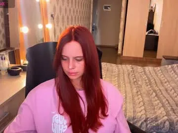 _slutty_fox_ — 40 spanks on the ass  #lovense  #smoke  #smoking #redhead [1776 tokens remaining]