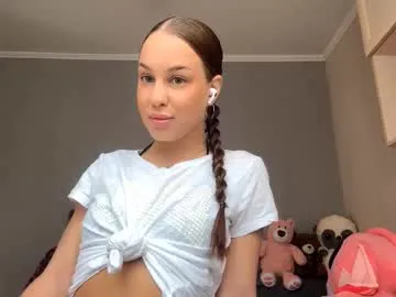 aikostrathman — Goal: Spin around, show my outfit #shy #new #18 #teen #cute [7 tokens remaining]