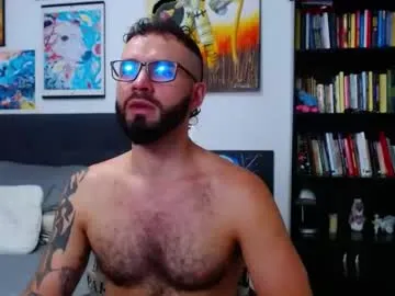 akiles_r — naked ,show dance,  flex, jerking off #hairy #dirty   #muscular #bigcock   #beard  [777 tokens remaining]