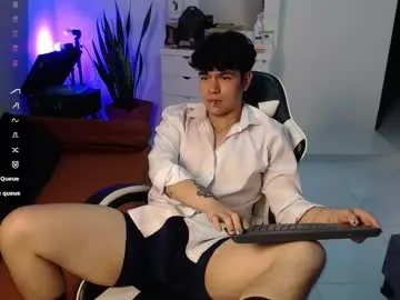 alec_spencer — hi Alec! [25 tokens left] PVT  OPEN, CUM on Guys lets have fun!!! #lovense #bigass #pvt #young  #feet