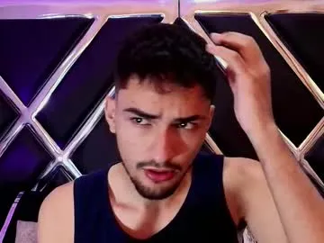 alekruizx — GOAL: Hand Boxer [22 tokens remaining] We are going to have fun for a moment, in hidden it is better! #hairy #latino #bigass #gay #cum