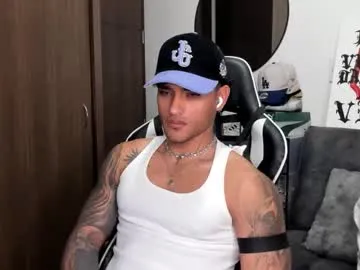 alessandro_vanni — CUMSHOW [851 tokens remaining]