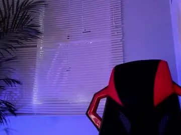 alexander_diiaz — HUGE CUM  [1000 tokens remaining]  #lovense #squirt #femboy #bigcock #muscle