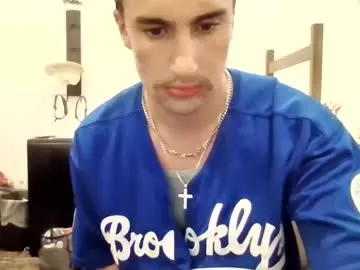 alexkuntz17 — Freechat on Chaturbate