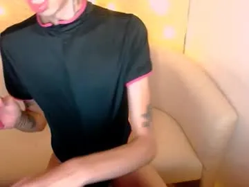 alexnaughty14 — Freechat on Chaturbate