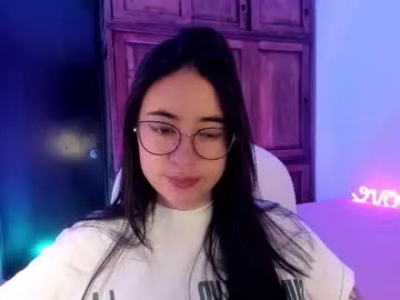 alicee_2 — GOAL: Oil on tits/play nipples [222 tokens remaining] DADDY <3 #german #latina #anal #feet #ahegao
