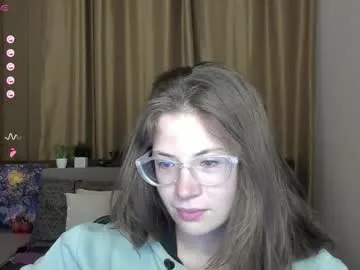 alicia_folow — hi guys) I'm new here and would love to meet you and spend time* let's have fun*) // GOAL: Suck a dildo naked #new #young #lovense #cum #bigboobs