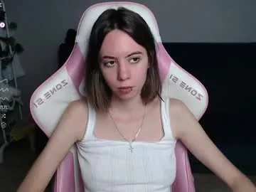 allie_hazie — GOAL: squats over the camera [222 tokens remaining] Welcome to my home^^ #lovense #smalltits #piercing #natural #thin