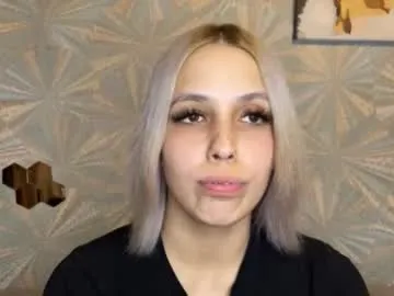 alonatempler — Goal:(  Slap Ass)Hello guys ^my name is  Lisa  Welcome to my room ^ #new  #shy #natural #18 #bigboobs [19 tokens remaining]