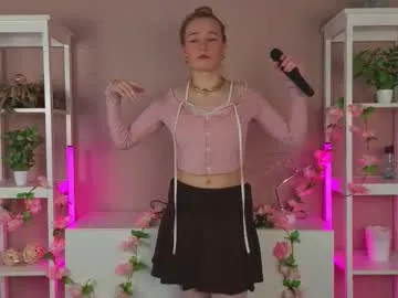 alyshaperkowski — Goal: Show sexy breasts + pour it with oil ///I have 2 toys today, I'm in such a playful mood ;)  #bigboobs #18 #young #skinny #petite [41 tokens remaining]