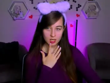 amanda_nomad — GOAL: show ass [111 tokens remaining] Welcome to my room! #nonude #sexy #shy #ass #pvt