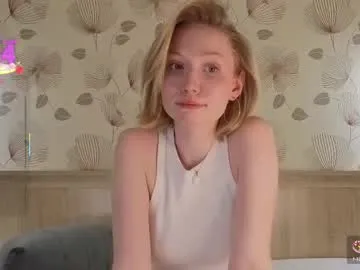ameliamurrr — GOAL: Sexy Dance [300 tokens remaining] Hi! I'm Emmy, im new here<3 #anal #squirt #18 #teen #new
