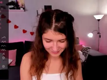 amy_cute_cat — GOAL: Whirl around and show more of me [33 tokens remaining]  Hello guys! My name Amy,  im new there im glad to see u my room! Private is open  #new #18 #natural #cute #shy