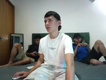 andrew_restrepo — cum show [3333 tokens remaining]