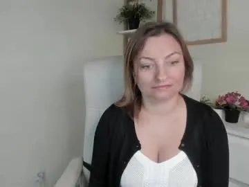 angela_samt — #redhead #sexy #new #tease #CFNM #domina #fetish #joi #rate #cuckold #naughty #cbt #cei