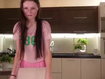 angelabalay — Goal: Send a two-handed air kiss |Hi honey,i m Mary #new girl here,glad to see you in my room! #shy #skinny #18 #young [0 tokens remaining]