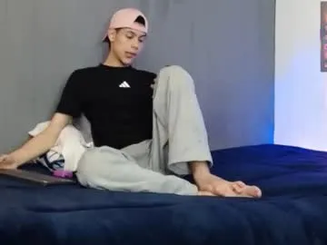 angeloo_666 — #bigdick #pvt #new #young #cumshow [555 tokens remaining]