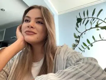 angilaklavon — Umm, hi, its my first day:) Goal - Biggest smile ever!  #new #shy #teen #young #natural [14 tokens remaining]