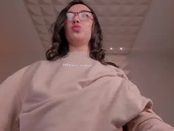 annahoffman_ — GOAL: Show boobs [39 tokens remaining]  Download all your sexual energy into my pussy #heels #bigass #feet #milf #new