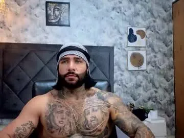 apolo_rousse — #Cum #muscle #hairy #latino