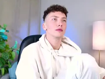 archy_twink — GOAL: Show tongue [10 tokens remaining] Welcome to my room! #young #feet #twink #cum #bigcock