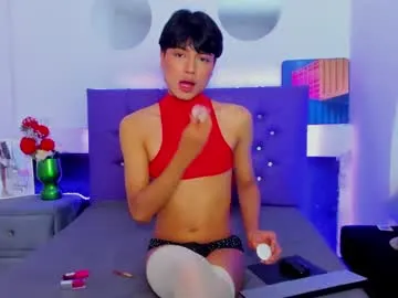 ariel_evans69 — #femboy #softboy #cute #androgynous #chatlover #camcutie #ArielEvansLive [752 tokens remaining]
