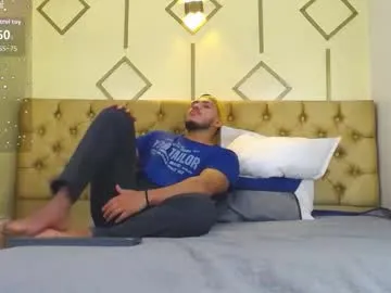 ariies13 — GOAL: Out clothes [45 tokens remaining] Let's cum together! #lovense #muscle #colombian   #feet   #gay
