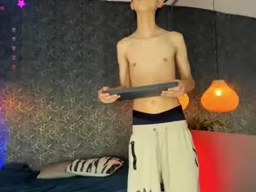 arthurcox_ — GOAL:  Big Cum Show [999 tokens remaining] Welcome to my room! #new #bigcock #latino #cum #young