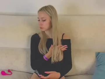 aurorabless — GOAL :  air kiss </3  /// hey my name is aurora! let's spend time together! #new #18 #shy #skinny [44 tokens remaining]