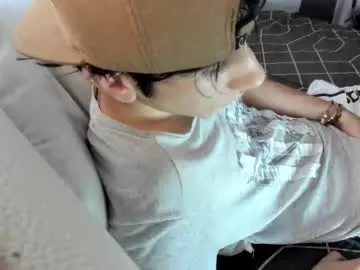austin1119a — pm 5 . show dick 25 . show ass 40. cock hard45 .goal show cum [2000 tokens remaining]
