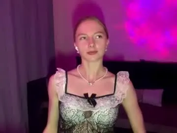 autumnroginson — GOAL: pull down panties and show my naked ass!Hey, i'm Annie! Please, thumbs up, it will help me a lot!  #shy #new #18 #blonde #skinny [100 tokens remaining]