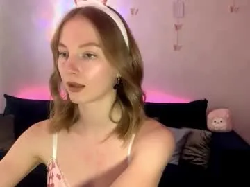 autumnroginson — GOAL:I'll show you my ass and tease you.Hey, i'm Annie! Please, thumbs up, it will help me a lot!  #shy #new #18 #blonde #skinny [125 tokens remaining]