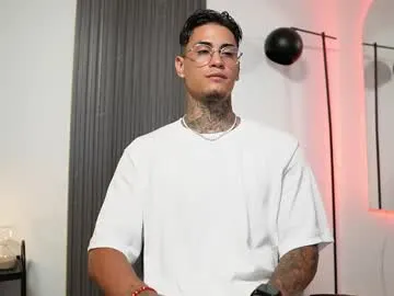 axel_villa — Make me happy - Multi Goal: Hi Guys [11tk each Goal] #new #latino #bigdick #ass #lovense