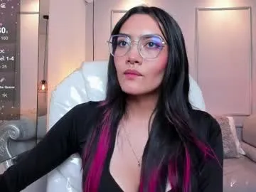 azurakindong — GOAL: My squirt for you  666 [1000 tokens remaining] Make me vibrate until I lose my clothes #blowjob #squirt #latina #saliva #18