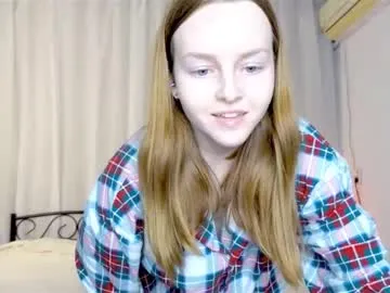 bae_cake__ — GOAL: oh naked boobies close up [398 tokens left] // Epic goal completed! Thanks to all tippers! #new #blondie #smalltits #18 #cute