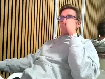 belami_france — Goal 1 : Cum ! (200 tokens remaining) #bi #french #mature #cum #uncut #bigass
