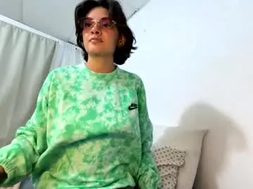 bella_anni — Spank ass x3 [200 tokens left] #new #latina #sexygirl