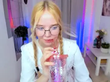 bellamontgomery — Welcome to my room! - Goal: Sloppy Blowjob to tears  [33 tokens left] #skinny #daddysgirl #shy #18 #new