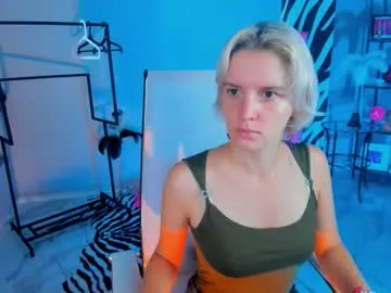 bethanycloud — GOAL: change jeans for a skirt [142 tokens remaining] Welcome to my room! #nonude #blonde #cute #shy #new