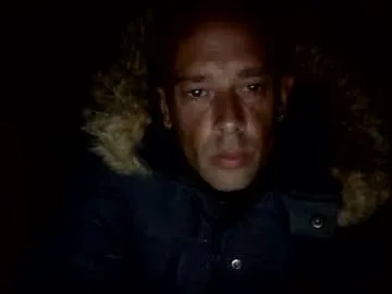 bigdickdangles472924 — Private on Chaturbate