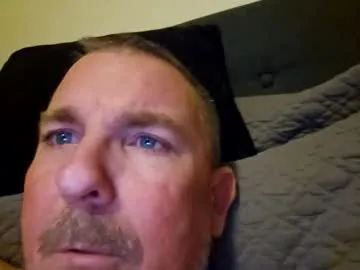 bigredhead1977 — Freechat on Chaturbate