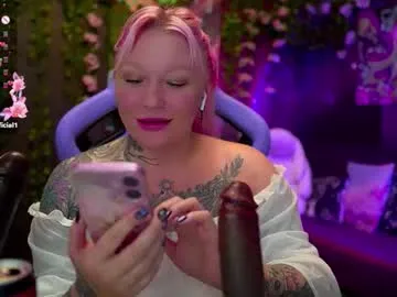 blackedbarbie — Let's find out who is the tiniest and the biggest here?! Lovely tips 77/101/171/222/666/1629 [998 tokens left] #bigboobs #sph #cuckold #bbc #sissy