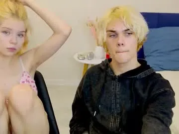 bonnie_and_c1yde — GOAL: suck finger [100 tokens remaining] pvt open #couple #skinny #teen #young #new
