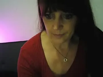 bootyana — hey there :) mature with Big Ass x help to undress me x & have a tip menu - Goal: the more the tips keep going the more ill undess x