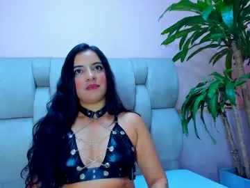 briana_hernandez — GOAL: Spank My Ass x5 [17 tokens remaining] Shhh, Beautiful Latina wants you to make her hidden from her boss #bigass #smalltits #pantyhose #latina #latex